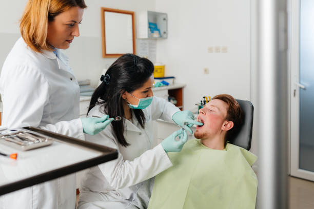 Best Cracked Tooth Emergency Dentist  in Loudonville, NY